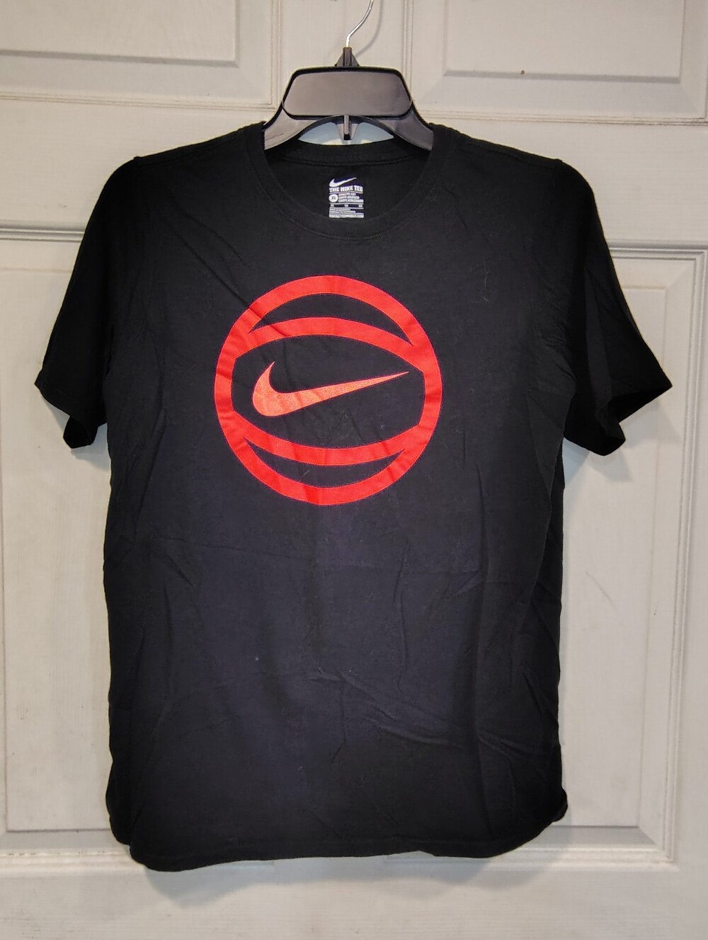 Nike Boy's Size XL Black Logo Tee